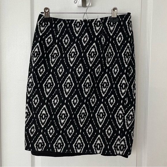‼️3/$30‼️ Jacob Pencil Skirt - Picture 2 of 3